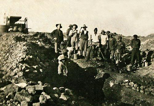 1 Hercules at diggings